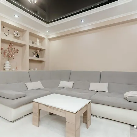 Happy Residence Chisinau Exterior photo